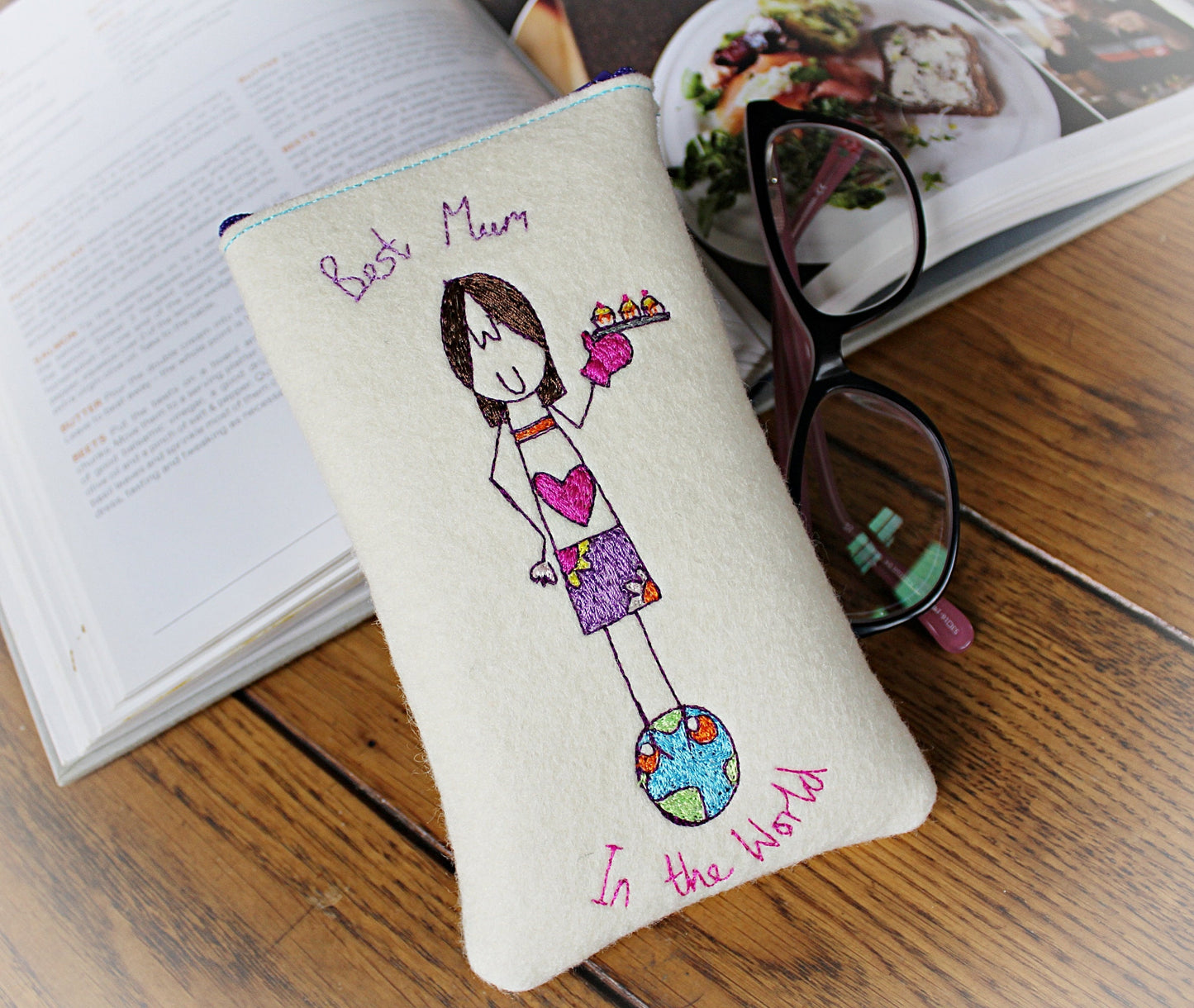 Best Mum in the World Personalised Glasses Case, embroidered