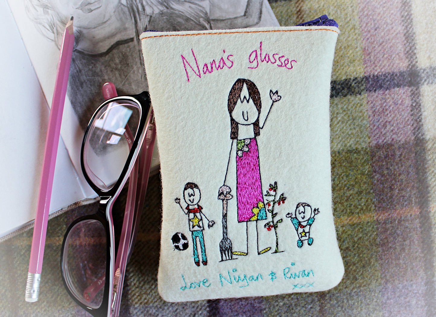 Granny's Glasses: Personalised, Embroidered Felt Glasses Case. Gift for Grandma