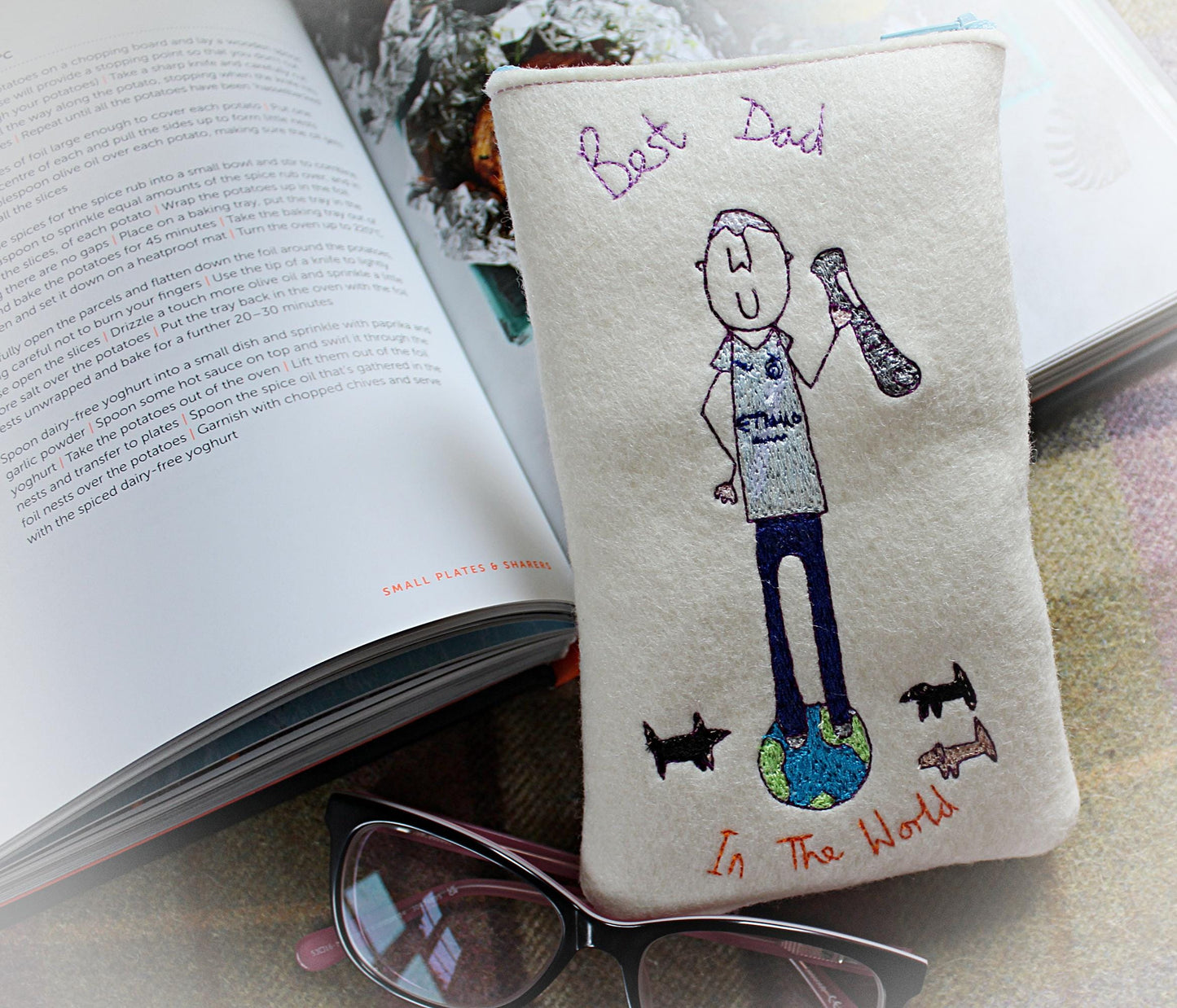 Personalised Best Dad in the World Glasses Case, gifts for dads, personalised for dads,gifts from children, dads glasses, christmas dad gift