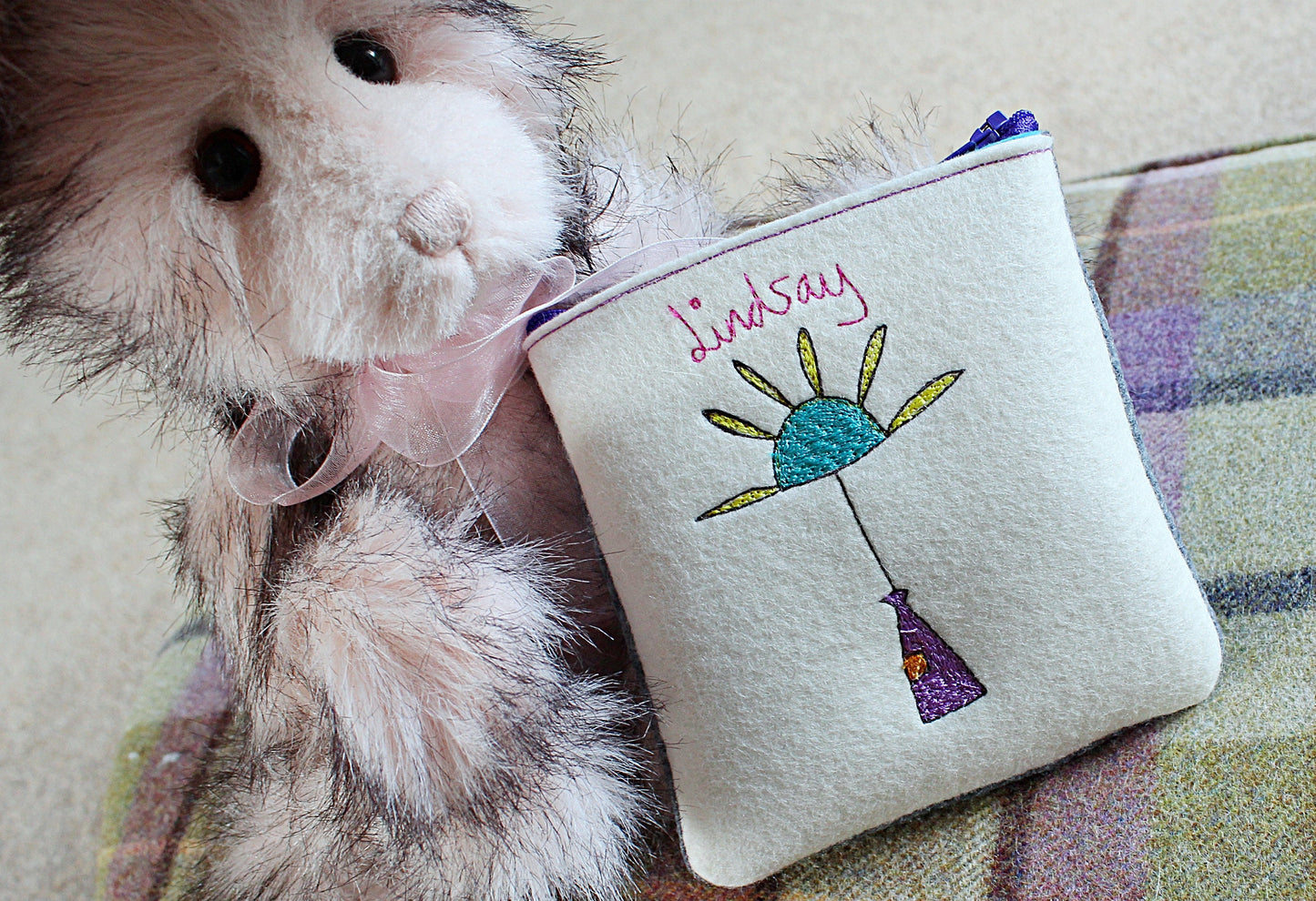 Flower Purse, personalised with name, handmade, embroidered, flower gift, personalised gift for girls, gift for friend, stocking filler