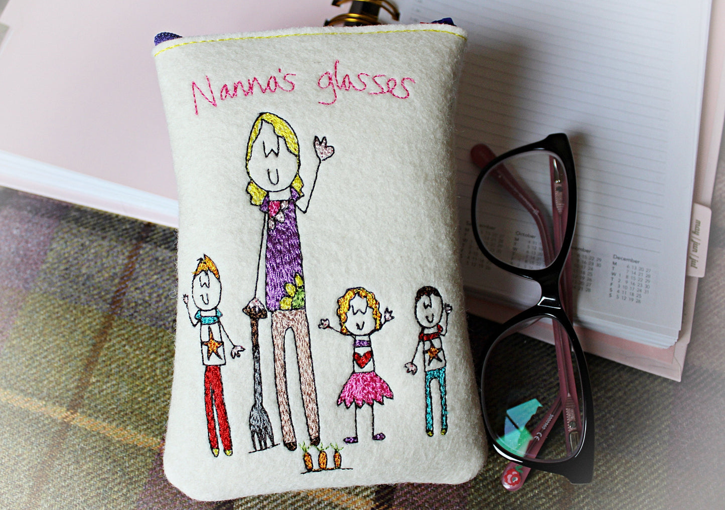 Granny's Glasses: Personalised, Embroidered Felt Glasses Case. Gift for Grandma