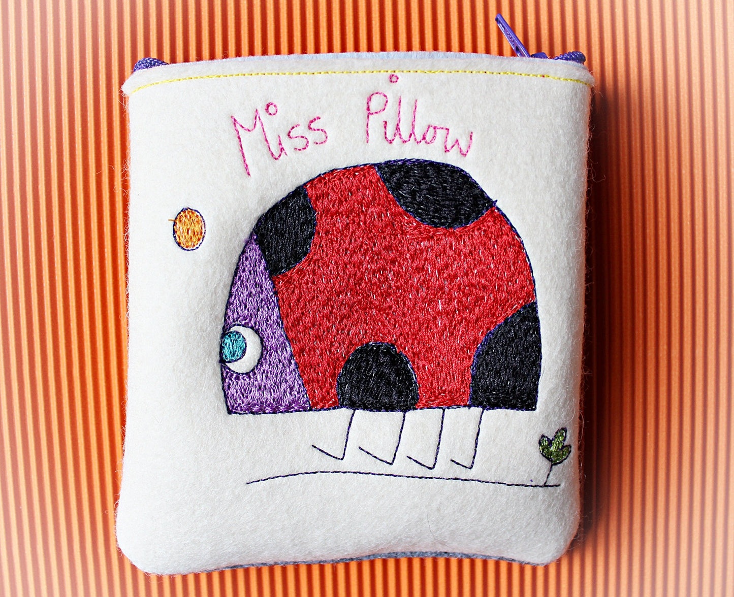 Ladybird gift, Ladybug gift, Personalised Ladybird Purse, Embroidered, handmade wool felt purse, ladybird coin purse, gifts for children