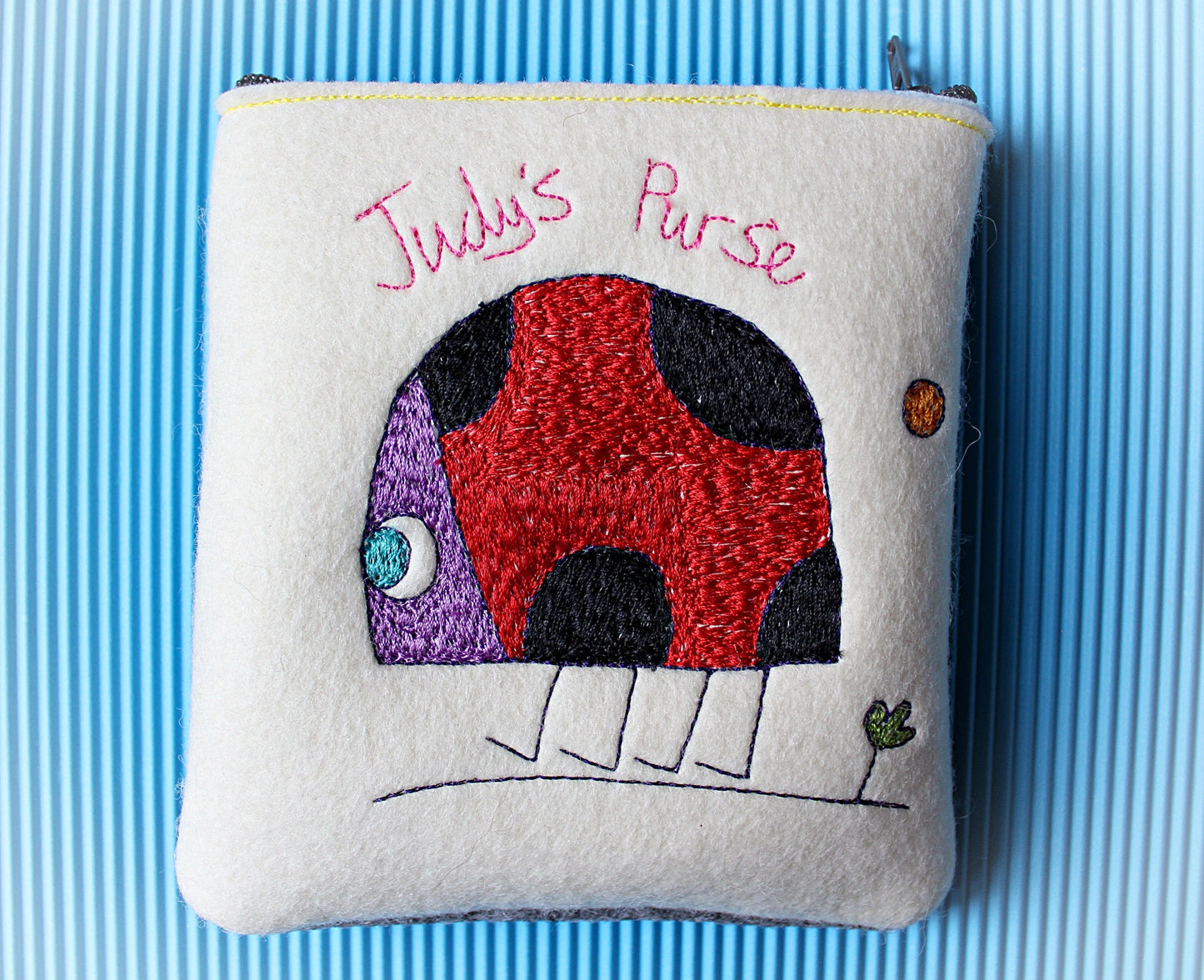 Ladybird gift, Ladybug gift, Personalised Ladybird Purse, Embroidered, handmade wool felt purse, ladybird coin purse, gifts for children