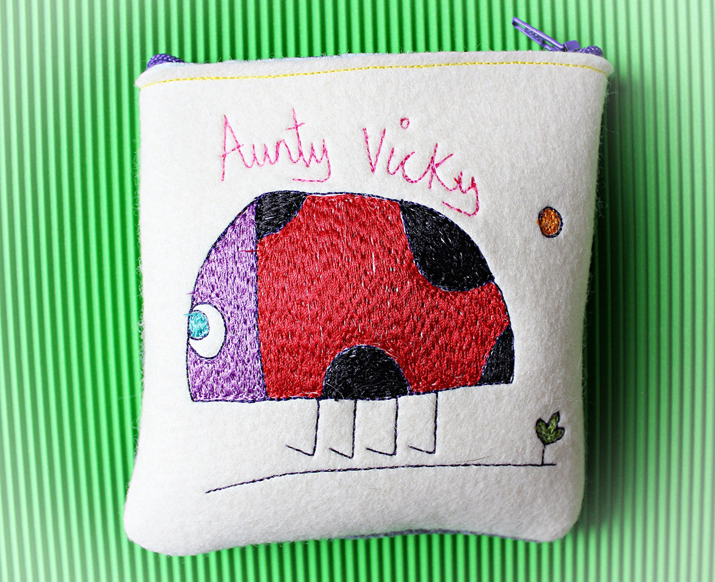 Ladybird gift, Ladybug gift, Personalised Ladybird Purse, Embroidered, handmade wool felt purse, ladybird coin purse, gifts for children